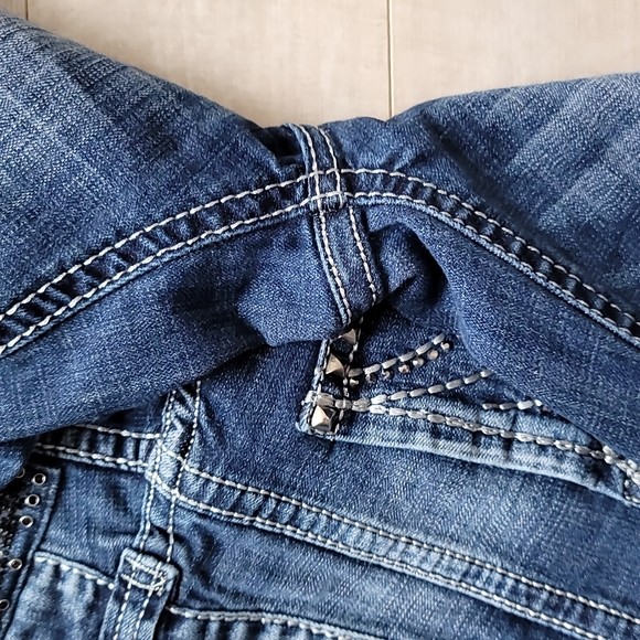 Rock & Roll Cowgirl Jeans - Picture 13 of 15